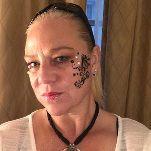 Meet your Posher, Rhonda